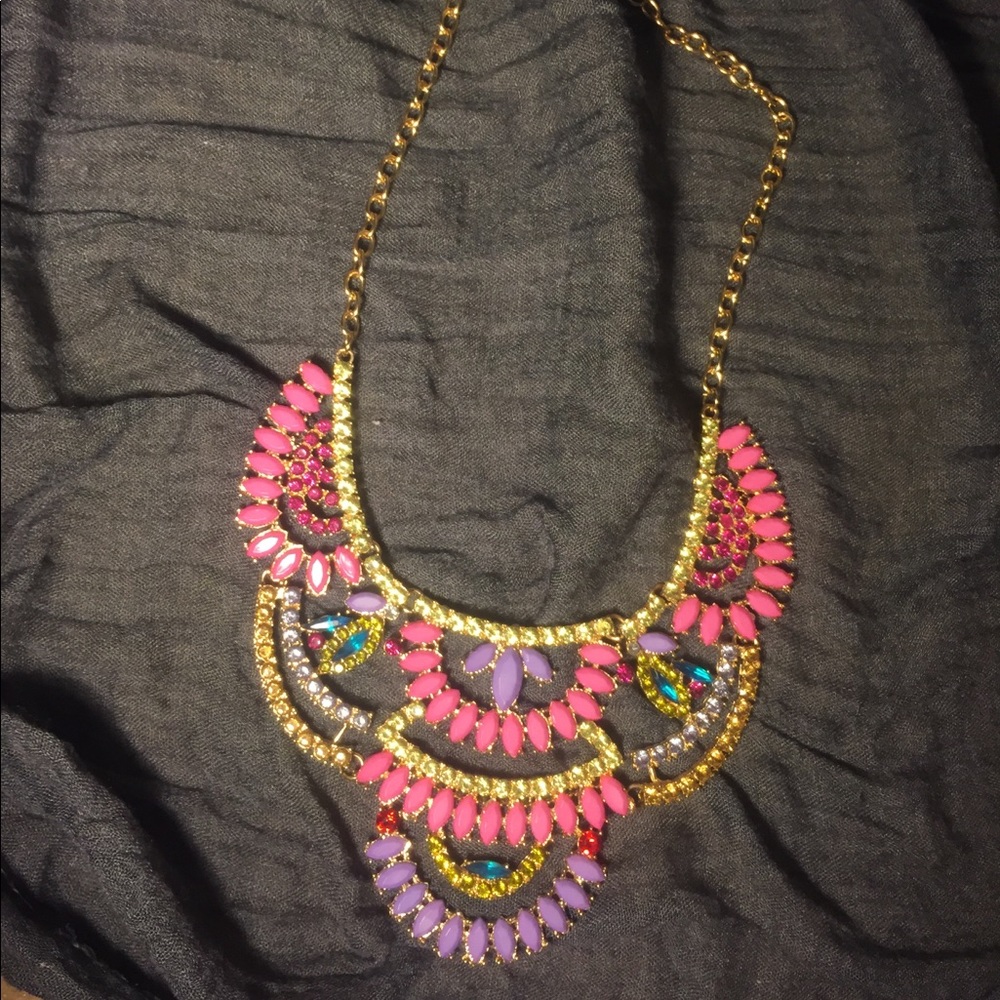 Statement necklace
